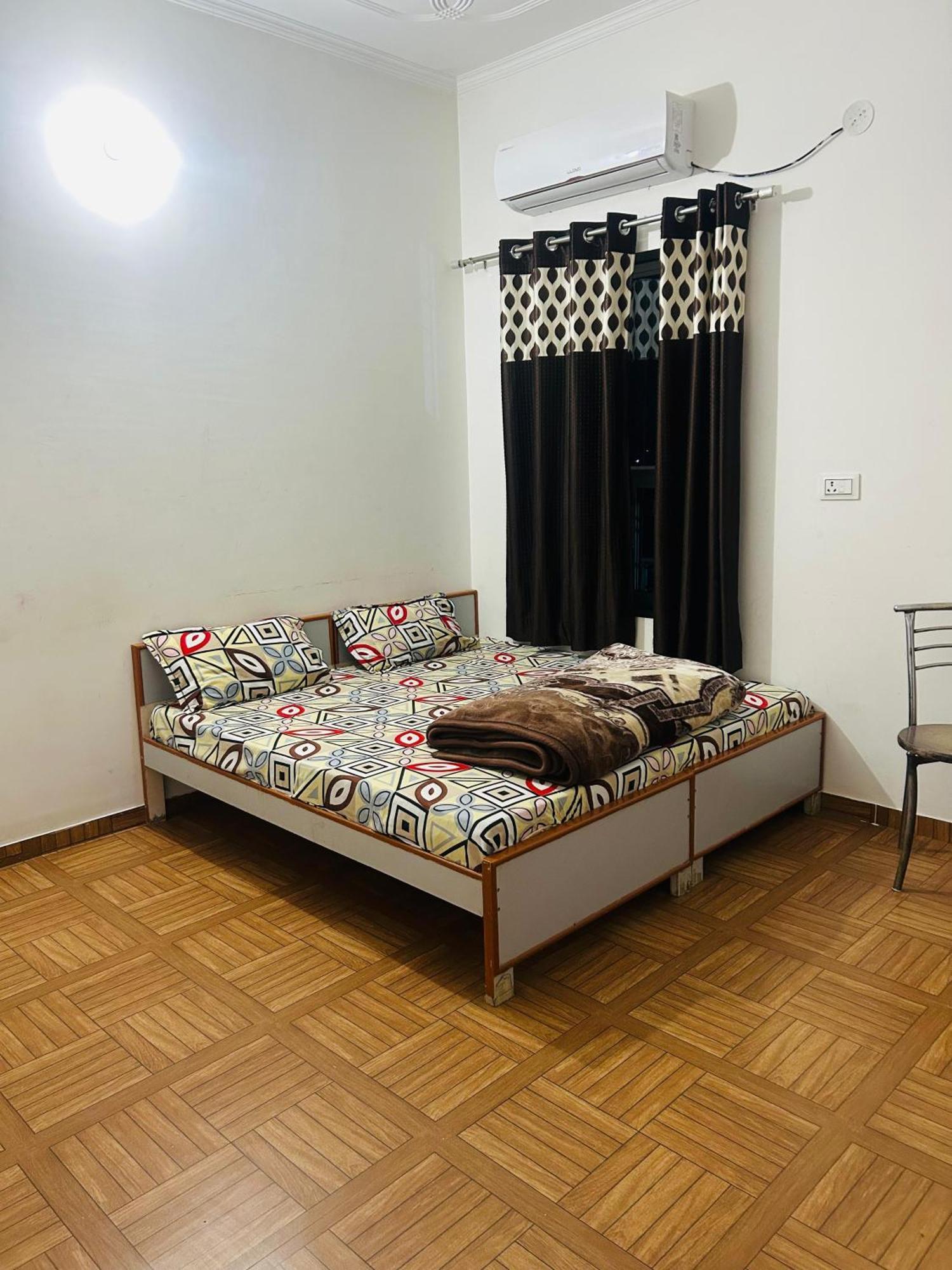 Milan Hotel & Restaurant Sikar Extérieur photo